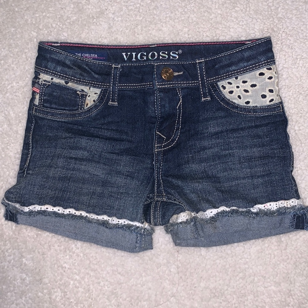 Girls 6 Vigoss shorts, lace detailing, worn twice